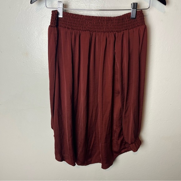 CAbi #3690 Foxy Off The Shoulder Smocked Rust Red Colored Blouse Size XS - Picture 5 of 5